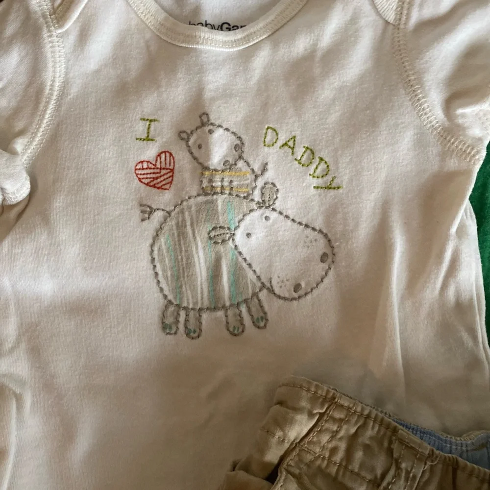 Gap Bundle long sleeve onesie Khaki pants size 3-6M